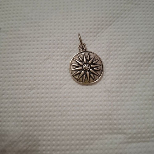 Handmade Vergina Star pendant silver 925 like new