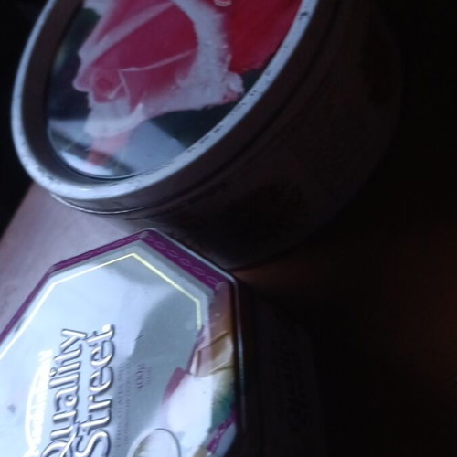 Metal cookie tins used, set of 2, polygonal and round