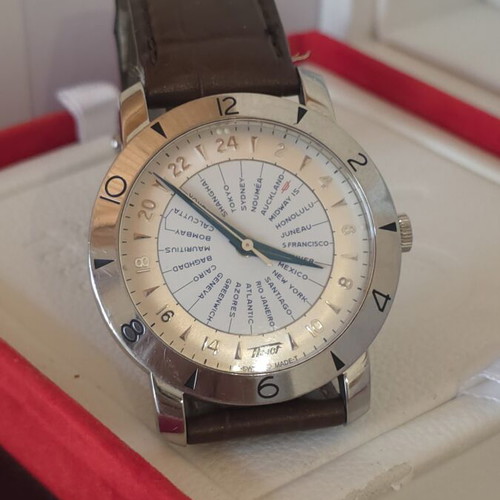Tissot Heritage Navigator GMT Automatic watch like new, silver