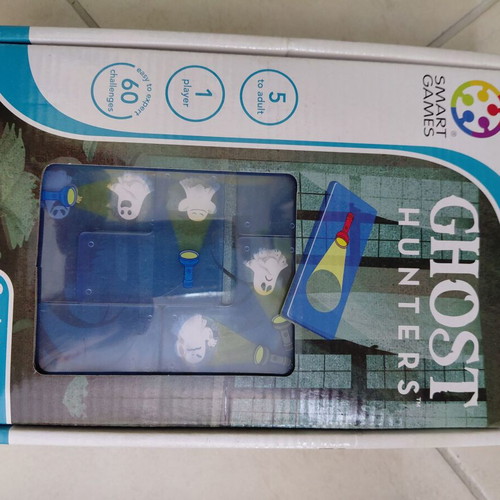 Ghost Hunters board game like new by Smart Games