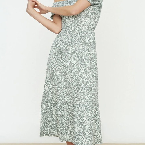 Floral dress size large Trendyol like new white green