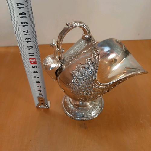 Bronze aristocratic sugar bowl used with silver plating and carved decorations