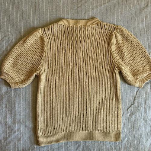 Short Sleeve Knit Top beige with silver shimmer thread, like new, size S