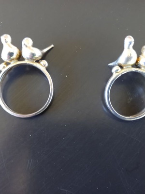 Set of 2 silver rings with doves new, his & hers