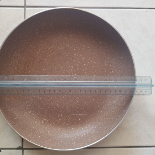 Frying pan 28cm used with some wear