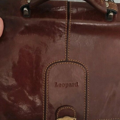 Leather Shoulder Bag Leopard like new, brown professional briefcase