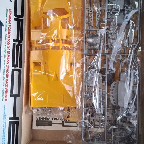 Tamiya Porsche New Man 956 plastic model 1/24 scale