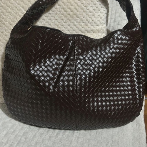 Woven women's shoulder bag brown new