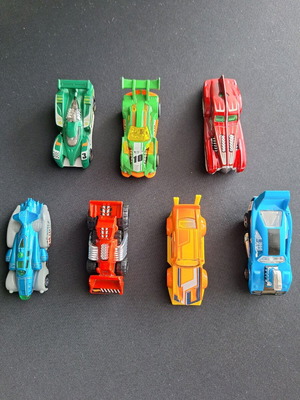 Hot Wheels cars like new, pack of 7