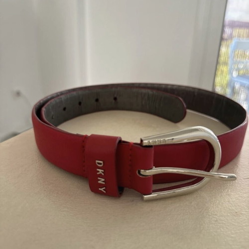 DKNY belt red like new, size small