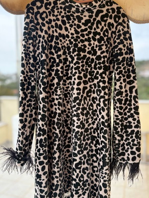 Velvet Alice dress used for girl 9-10 years with fur cuffs