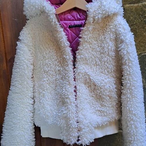White teddy boucle jacket warm for girls 8-9 years like new Sisley