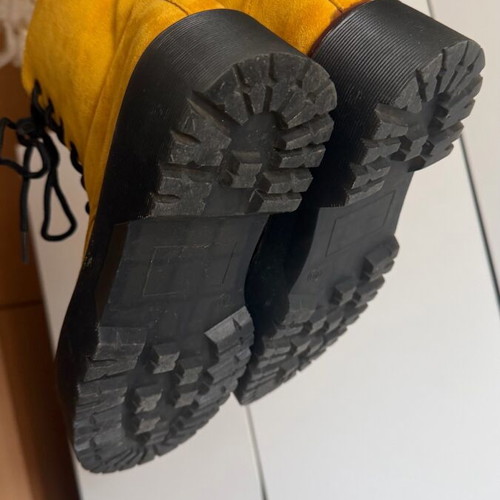 Boots size 40 like new, yellow orange