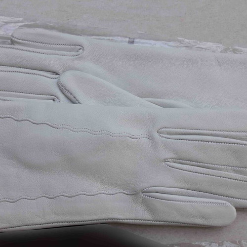 Women’s leather gloves size 7.5 new, black and white 2 pairs