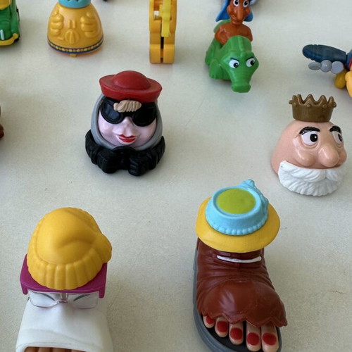 Vintage Kinder Surprise figures collection, 18 pieces, like new