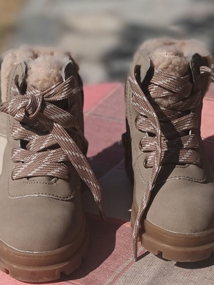 H&M waterproof boots with warm lining like new, size 24, beige