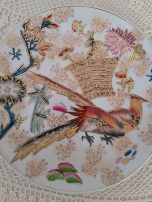 Vintage Japanese porcelain decorative plate with birds and flowers, 21 cm