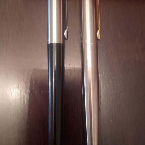 Parker pens like new, set of two