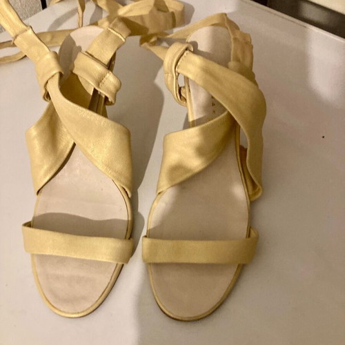 Logan leather sandals like new, beige-gold with straps, size 38