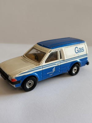 Corgi 1983 No 498 Ford Escort Van British Gas used