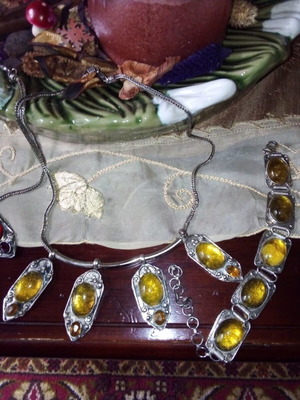 Vintage necklace-bracelet set
