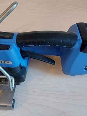 Orgapack T-130 strapping machine like new with battery and charger
