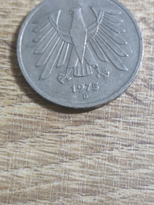 5 Μάρκα μεταχειρισμένα 1975