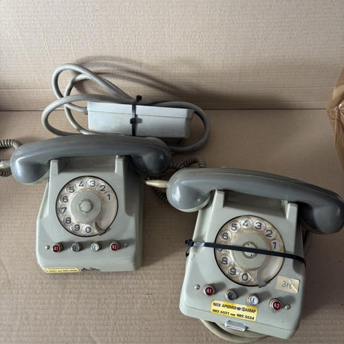 Corded home phones, set of 4, grey