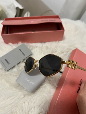 Sunglasses new, black and yellow