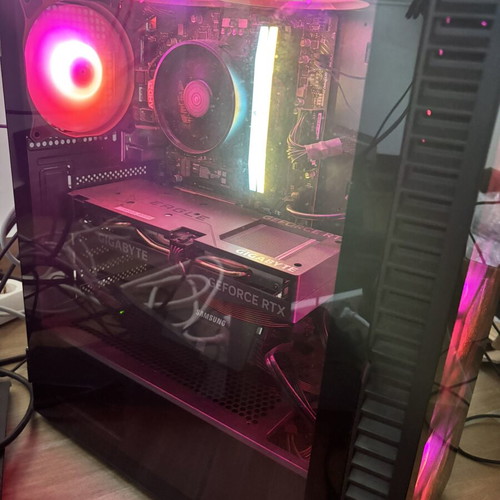 Desktop Ryzen 5 7600 with 32GB RAM, RTX4060, 1TB NVMe and 1TB SSD like new