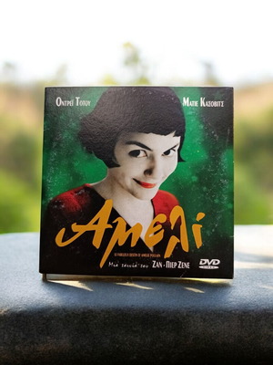 Amélie DVD like new, romantic genre, subtitles