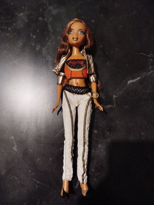Barbie My Scene Street Style doll like new
