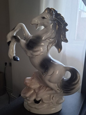 Vintage large porcelain decorative horse 36cm used