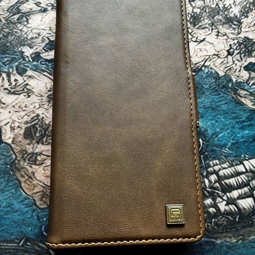 iPhone 16e case new leather