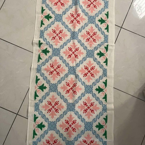 Handmade runner used, dimensions 1.60x0.54m