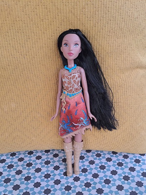 Barbie Pocahontas Hasbro Disney 2015 σαν καινούργιο