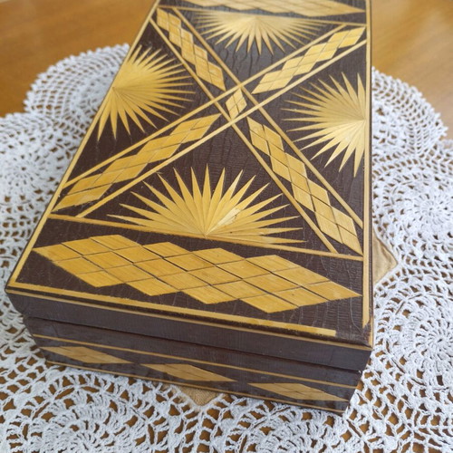 Russian Marquetry Jewelry Box vintage, handmade straw and wood