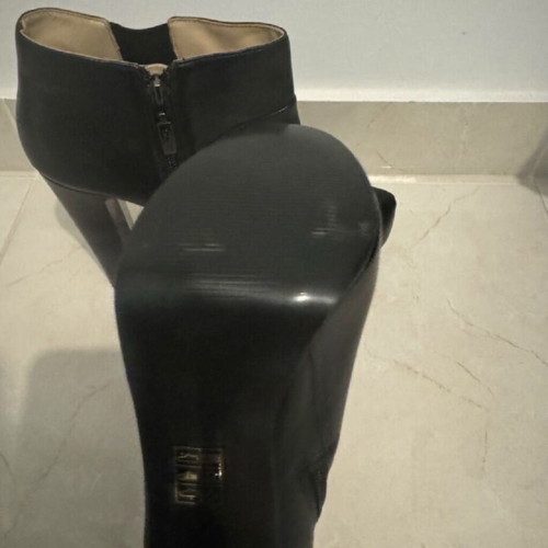 Guess leather ankle boots new, black, size 40