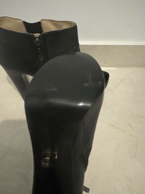 Guess leather ankle boots new, black, size 40