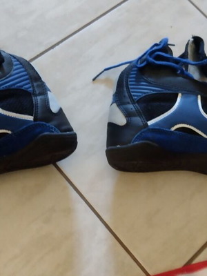 Olympus wrestling shoes new, size 40