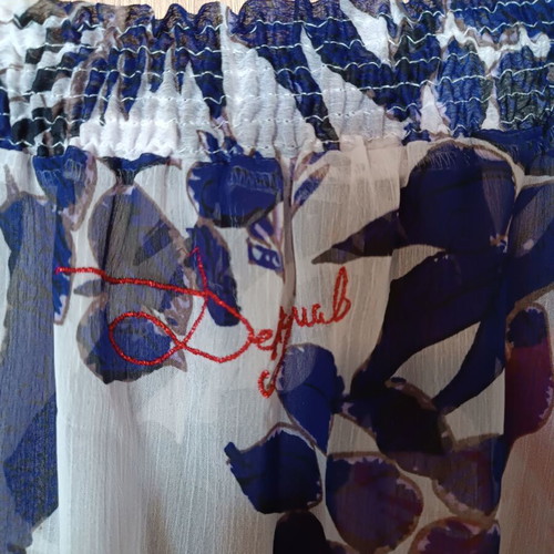 Desigual off the shoulder blouse like new, blue and red