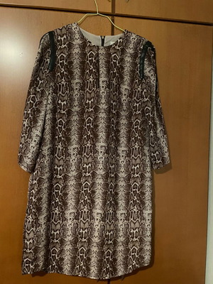 Sfera midi dress used with snake skin pattern size M