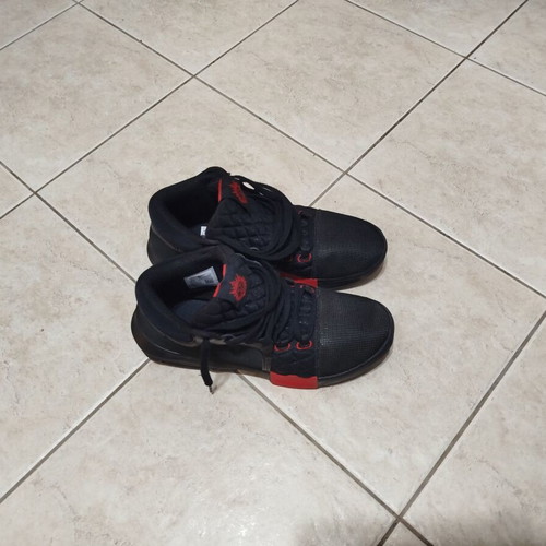 Nike Lebron Witness 8 basketball shoes, black and red, size 45