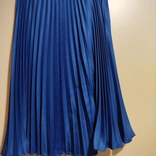Midi skirt blue royal like new, size large