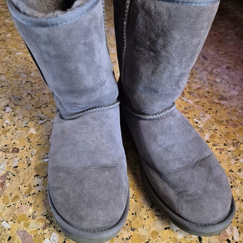 Ugg boots grey with fleece lining like new, size 41