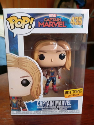 Funko Pop Captain Marvel Hot Topic exclusive new