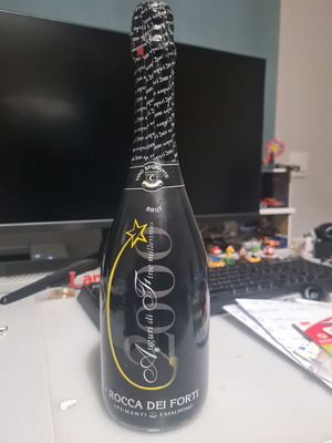 Συλλεκτική φιάλη Rocca dei Forti Spumante Brut 2000, σφραγισμένη