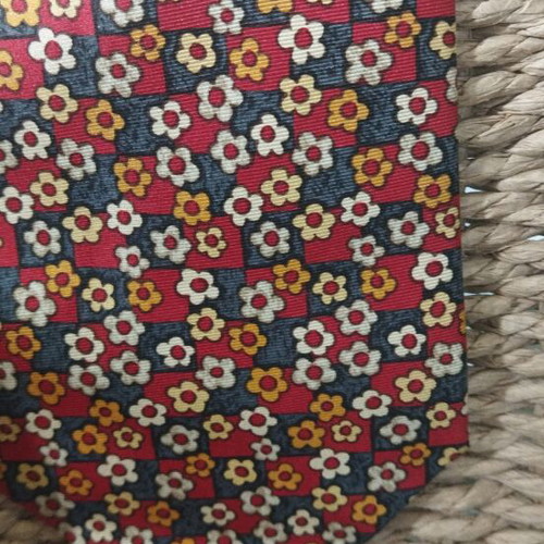 Emanuel Ungaro floral tie like new, multicolored