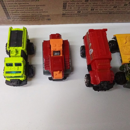Matchbox toy cars used, set of 4 trucks and construction vehicles