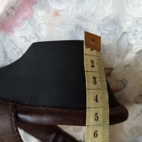 Clarks sandals size 39, new, brown leather with rubber sole